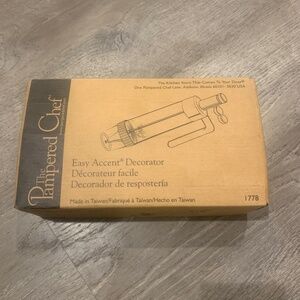 Pampered Chef Easy Accent Decorator Cake/Cookie Frosting Kit, Deviled Eggs